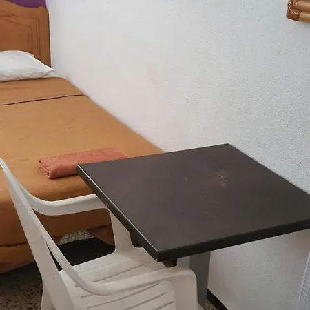 Satiago-s Private Guest house Playa del Ingles (Gran Canaria)