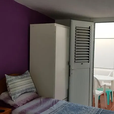 Satiago-s Private Guest house