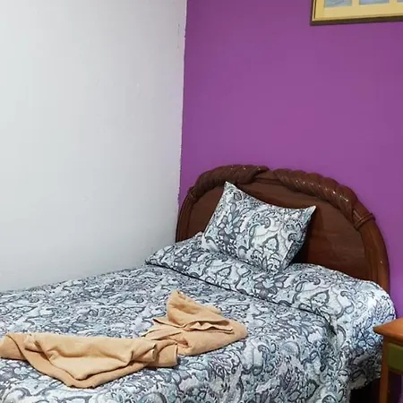 Satiago-s Private Πανσιόν *